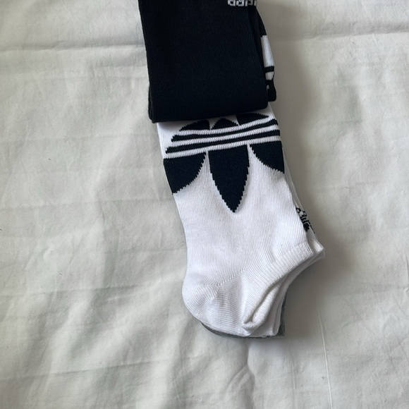 ADIDAS SOCKS 6 PAIRS - Picture 3 of 6